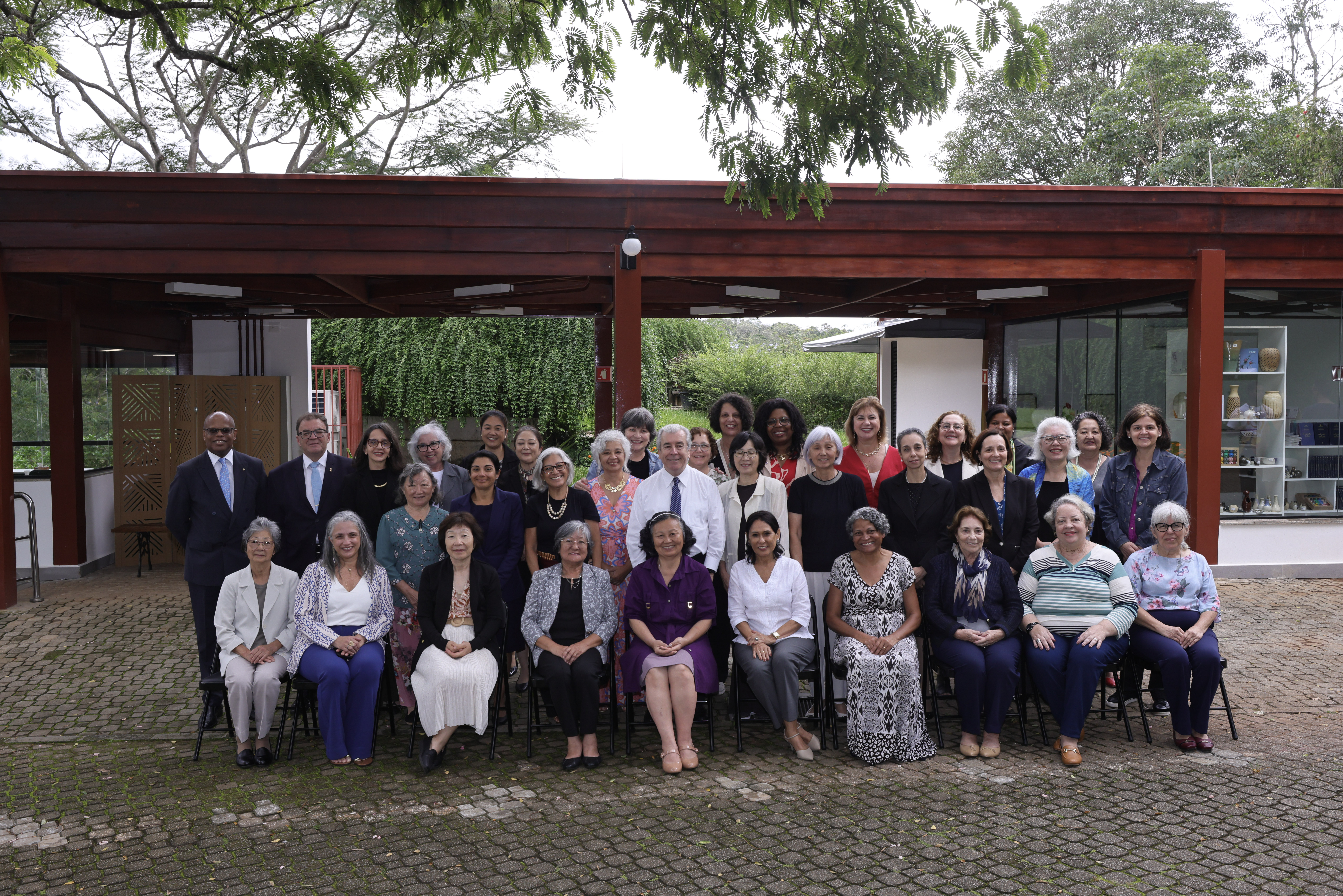 Espa�o Sanguetsu come�a a receber as primeiras turmas de professores de Ikebana para aprimoramento