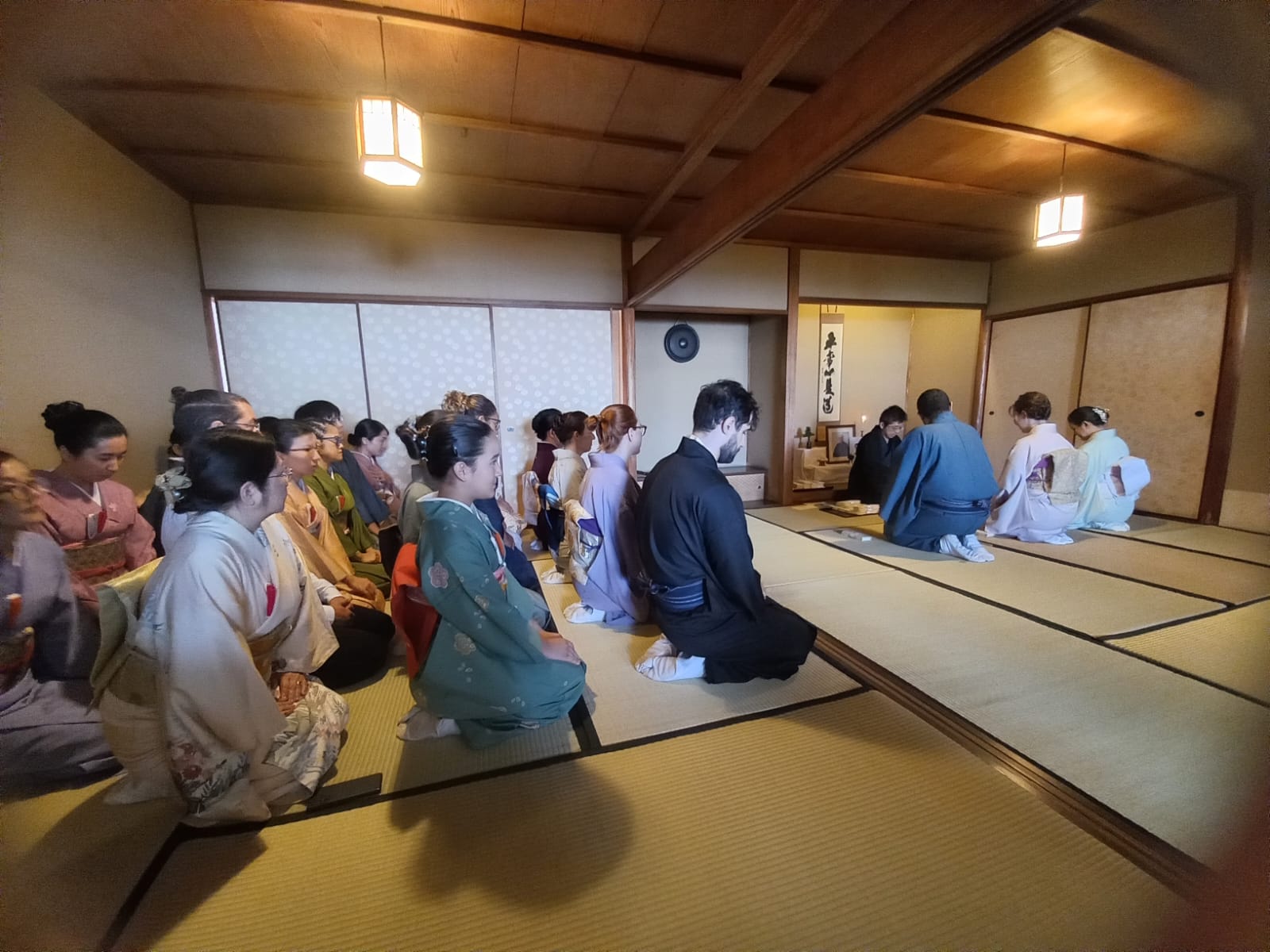 Volunt�rios da Funda��o Mokiti Okada recebem licen�as Kyojo e avan�am nos estudos do Chad�